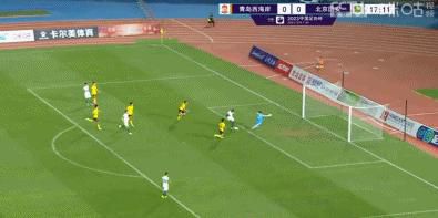 影片延续了该系列“无替身、无特效”的硬核美学，阿汤哥也将再度用搏命演出刷新动作片极限，为观众带来肾上腺素爆表的终极冒险！