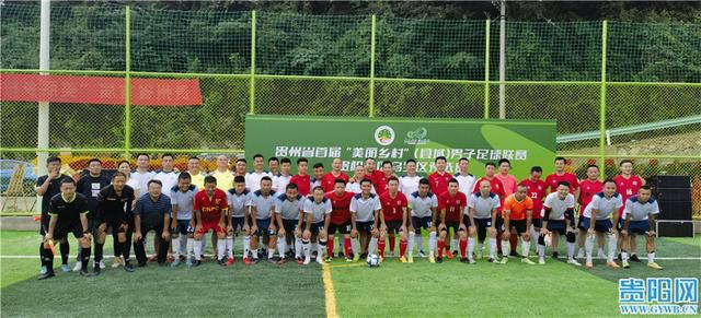 “电影里最让我感动的是苏丹无论面对何种困难，都始 国庆档《追龙》燃动千人 甄子丹刘德华送中秋祝福 2017-09-22 由甄子丹、刘德华演出的动作猛片《追龙》将于9月30日全国燃情公映。