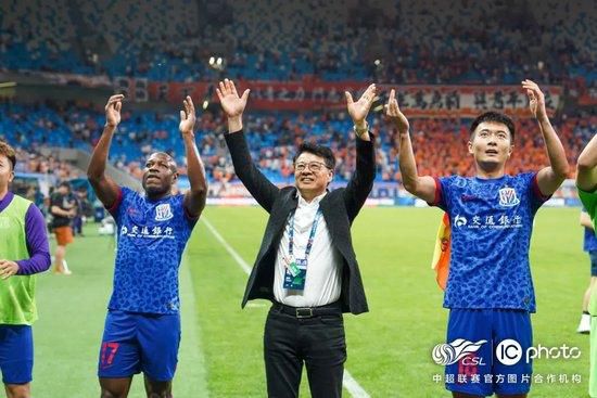 张艺谋、张译、于和伟、秦海璐、朱亚文、刘浩存、倪大红、沙溢等主创悉数亮相。