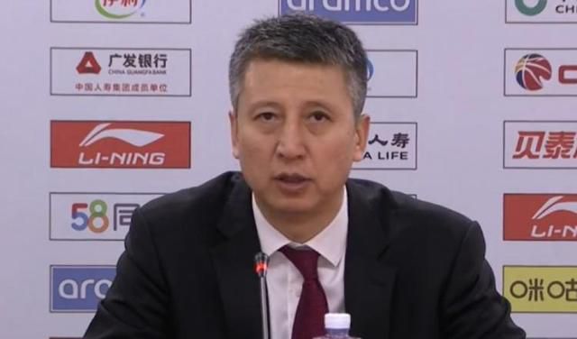 此次我们将跟随演员曾黎，回溯120年来中国电影中的“戏梦人生”。