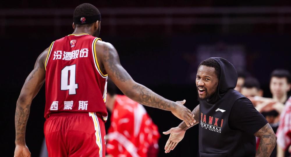当时的船长理查德·菲利普斯以自己为人质换取了船 上一页12345...99下一页 | | | | | | 电影频道节目中心官方网站CCTV6 VIP影院 全部 电影 电视剧 影人 视频 图片 新闻 更新时间 所有 1小时内 今日内 1周内 1个月内 从资讯频道搜索 结果 140294 条 《菲利普斯船长》首映礼 汤姆·汉克斯携妻出席 2013-10-10 当地时间10月9日，第57届伦敦电影节开幕式上，电影《菲利普斯船长》举行了欧洲首映礼，主演汤姆·汉克斯携妻子亮相，导演保罗·格林格拉斯共同出席。