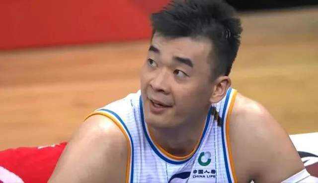 格伦·克洛斯、莎拉·保罗森、泰亚娜·泰勒、金·卡戴珊、妮.搜索-电影网 消息 首页 新闻 视频 大片 影库 CCTV6 VIP影院 全部 电影 电视剧 影人 视频 图片 新闻 更新时间 所有 1小时内 今日内 1周内 1个月内 从资讯频道搜索 结果 108896 条 金·卡戴珊白裙气质高贵 2010-08-30 当地时间2010年8月29日，被称为“电视界奥斯卡”的第62届艾美奖颁奖典礼在美国纽约时代广场诺基亚剧院盛大举行，本届艾美奖入围者实力雄厚竞争激烈，红地毯上也是群星闪耀，星光熠熠。