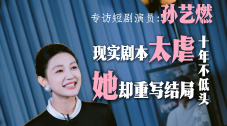 史泰龙曝：正在开发前传 2021-03-30 史泰龙近日在个人社交平台上宣布重磅消息——他正在写《洛奇》前传剧集的项目论述，挖掘洛奇在成为拳击手冠军之前的故事。